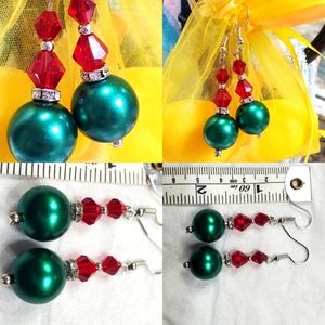 Holiday Bulb Dangle Earrings (Handmade) NWOT